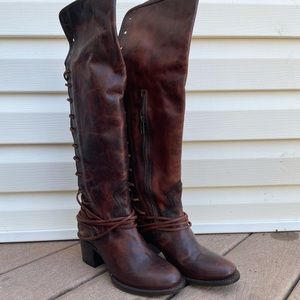 Coal freebird boots
